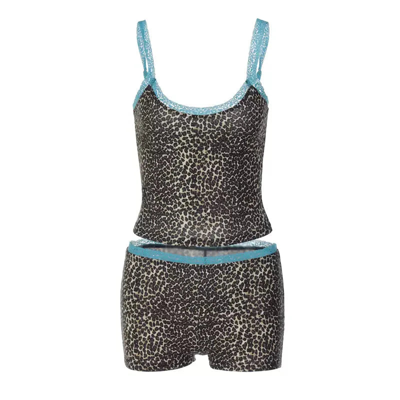 REALMEFIT  -  Draya Leopard Print Shorts Set