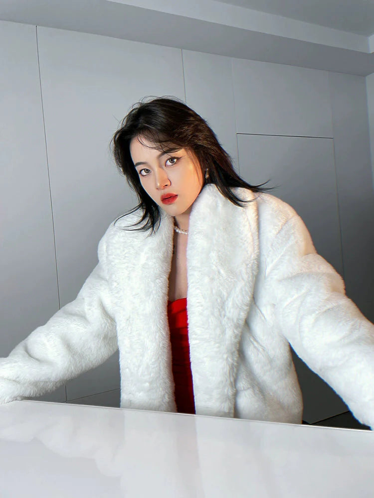 REALMEFIT  -  Navie Super Thick Fur Coat