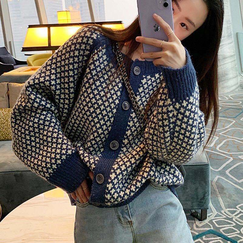 2000s fashion Knitted Cardigan Coat for Women Autumn and Winter Fashion New Korean Style Loose round Neck Thickened Lazy Style Contrast Color Sweater