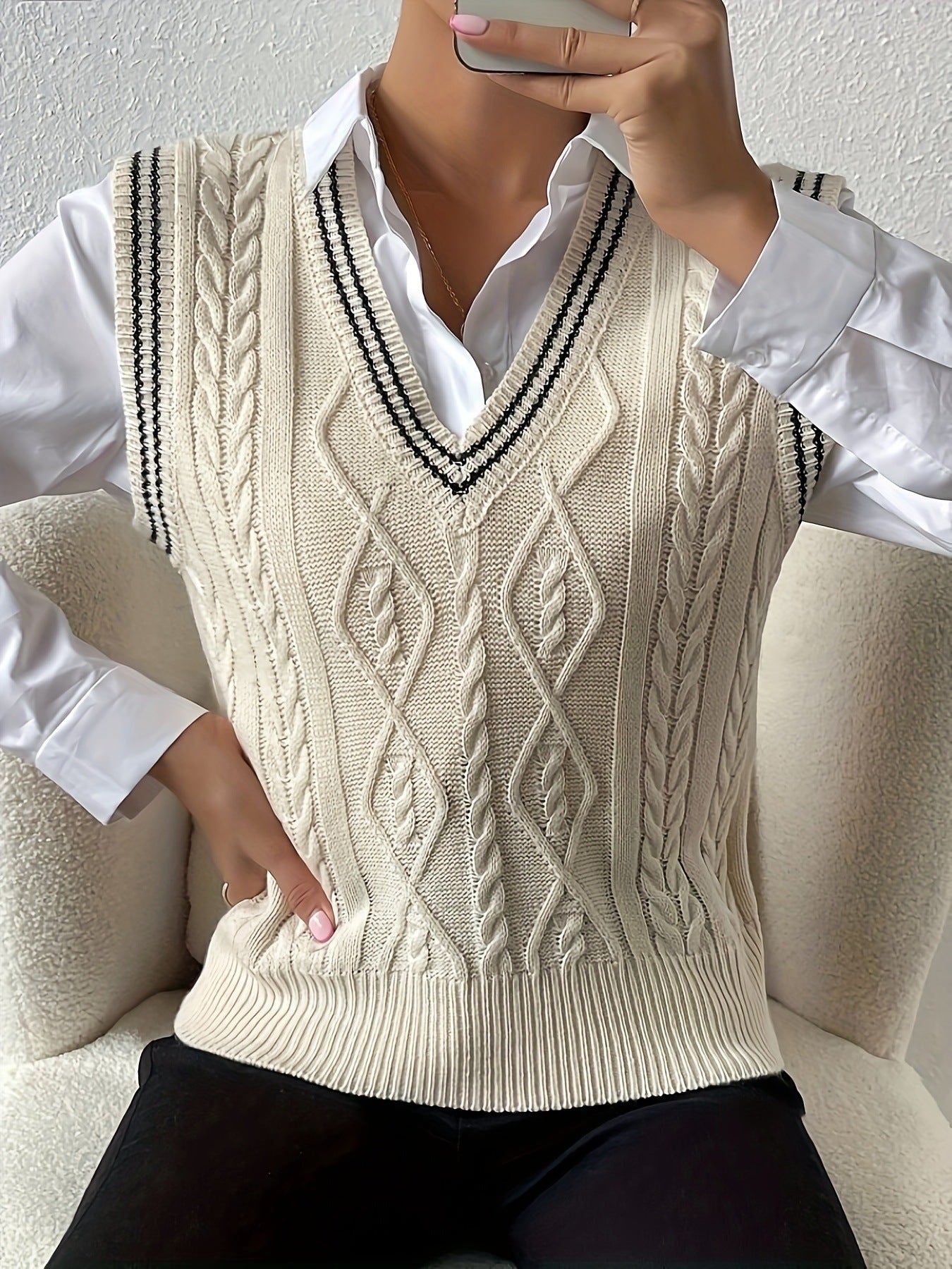 2024 fall fashion trends 2024 Autumn and Winter Fashion New Wear V-neck Knitted Vest (without Shirt)