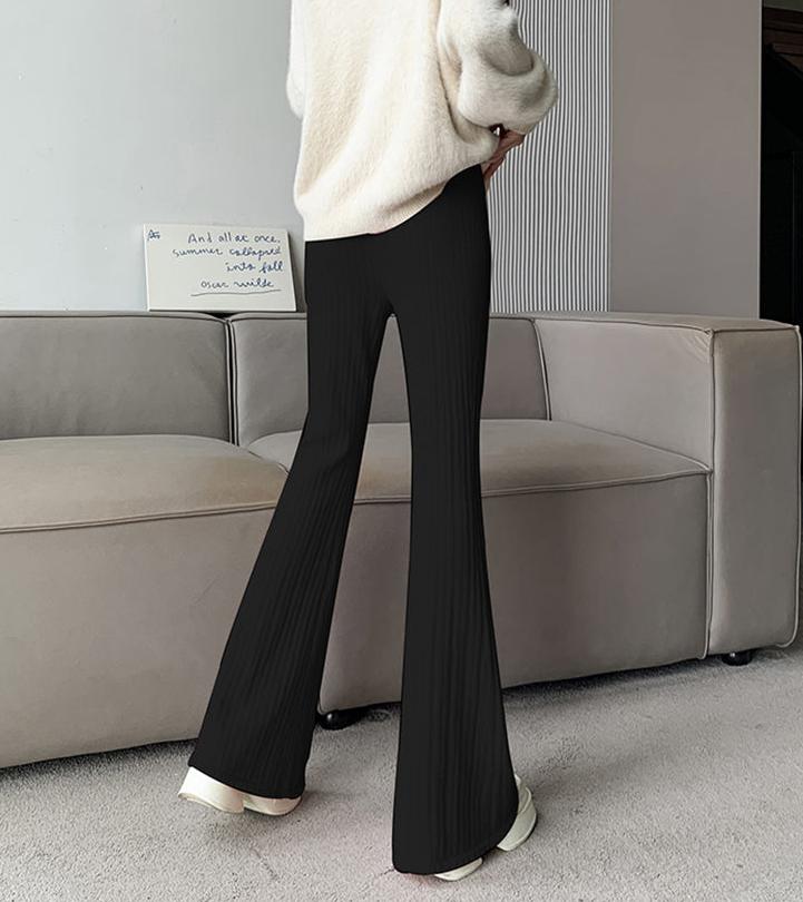 REALMEFIT  -  Miral Ribbed Knit Flare Pants