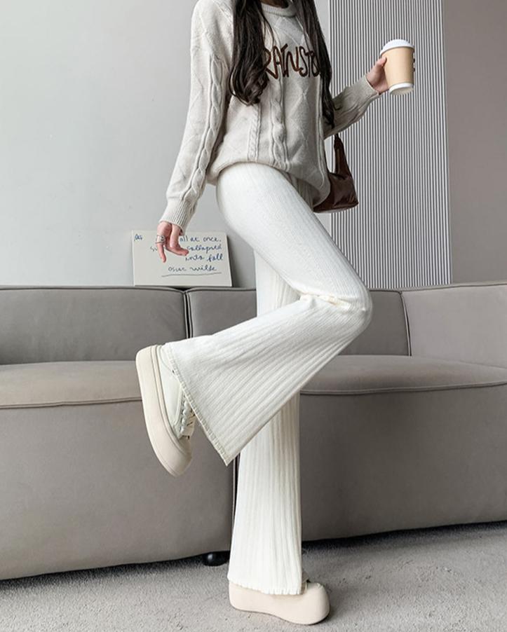 REALMEFIT  -  Miral Ribbed Knit Flare Pants