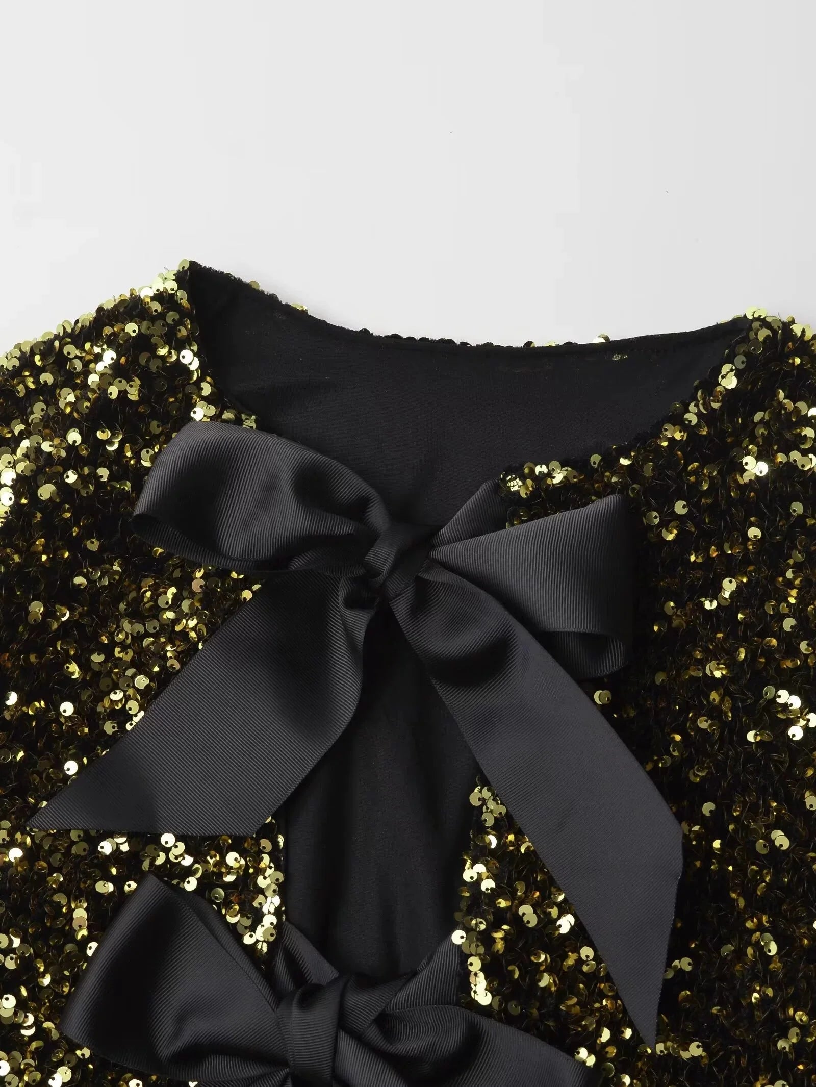 REALMEFIT  -  Wendy Sequin Bow Jacket